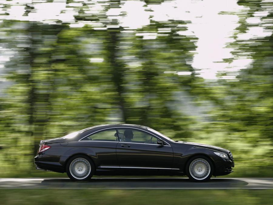  Mercedes-Benz CL500 2006 года  (фото 12 из 20)